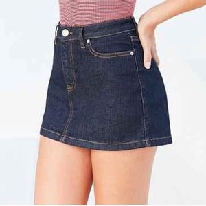 🖤 URBAN OUTFITTERS BDG Denim Mini Skirt